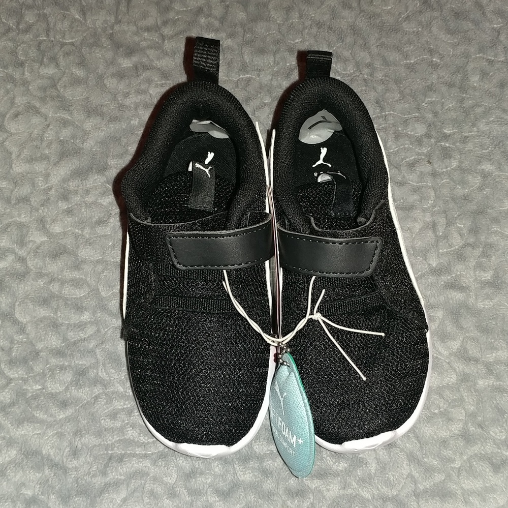 Brand new, never worn puma toddler shoes